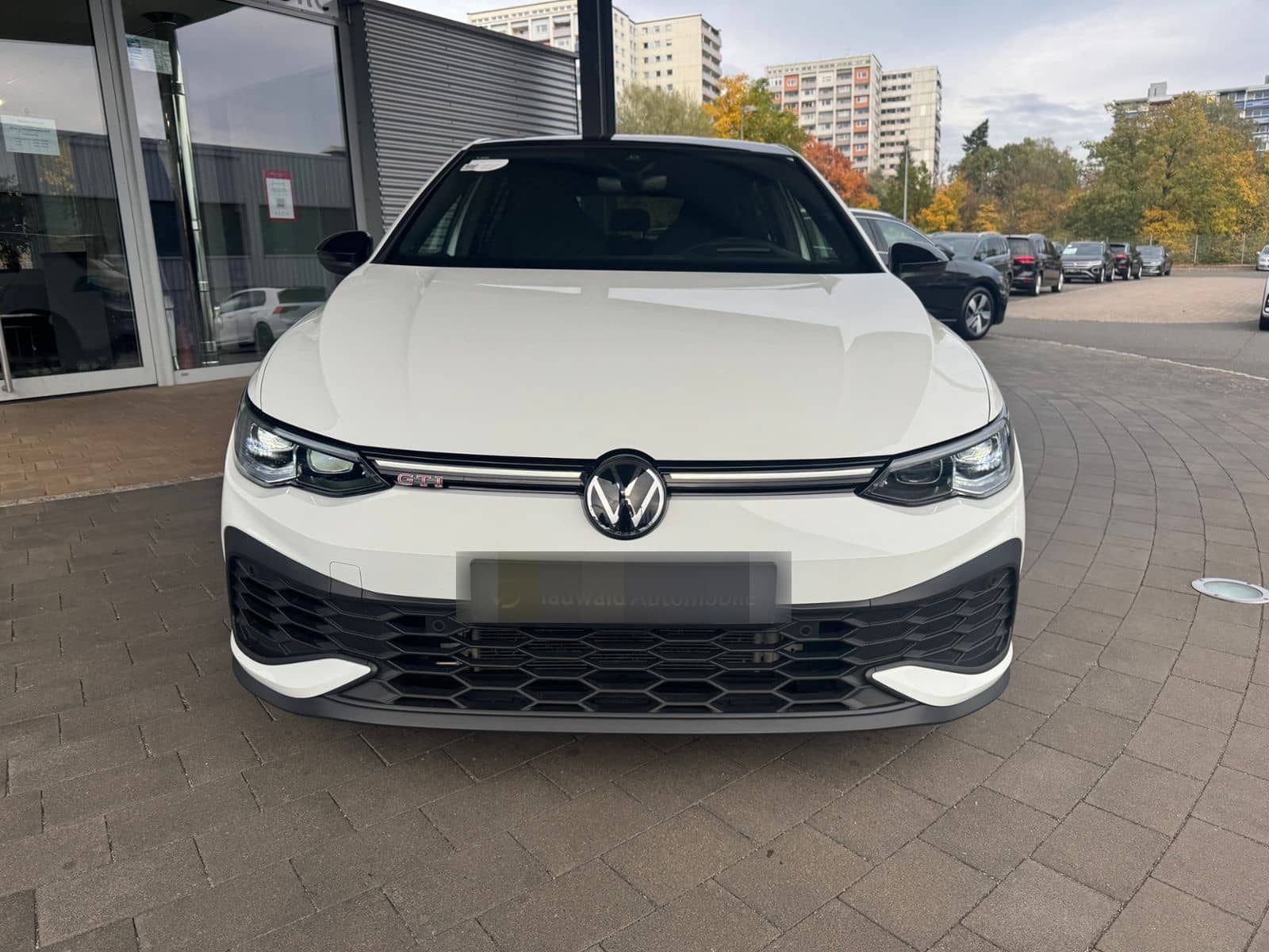 Volkswagen Golf VIII GTI Clubsport 2.0 TSI DSG PANO/19"/DCC foto 3