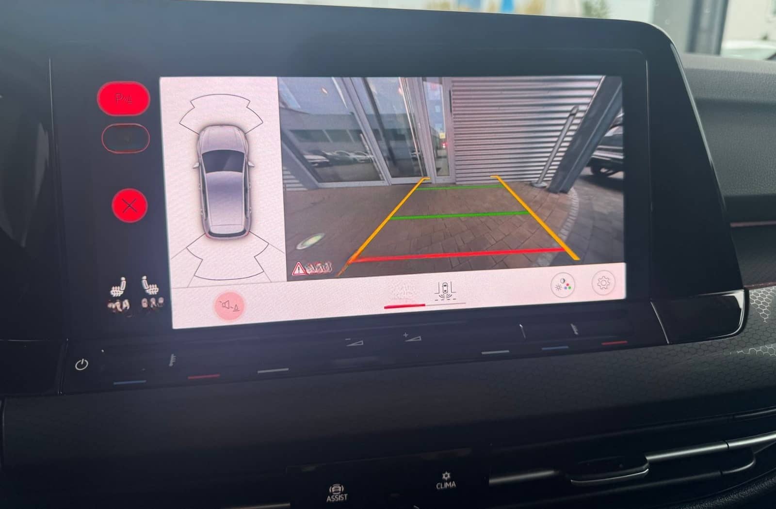 Volkswagen Golf VIII GTI Clubsport 2.0 TSI DSG PANO/19"/DCC foto 23