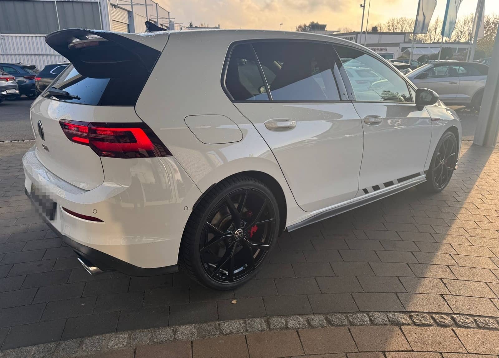 Volkswagen Golf VIII GTI Clubsport 2.0 TSI DSG PANO/19"/DCC foto 7