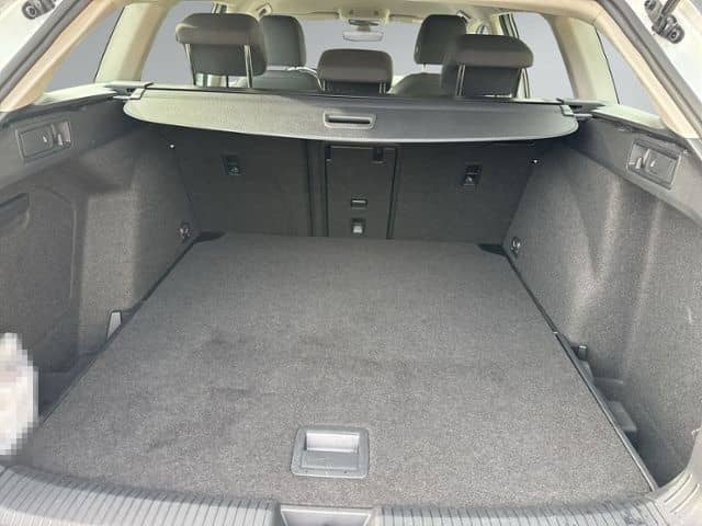 Volkswagen Golf VIII Variant 1.0 eTSI DSG LED+NAVI+ACC+SIHZ foto 7