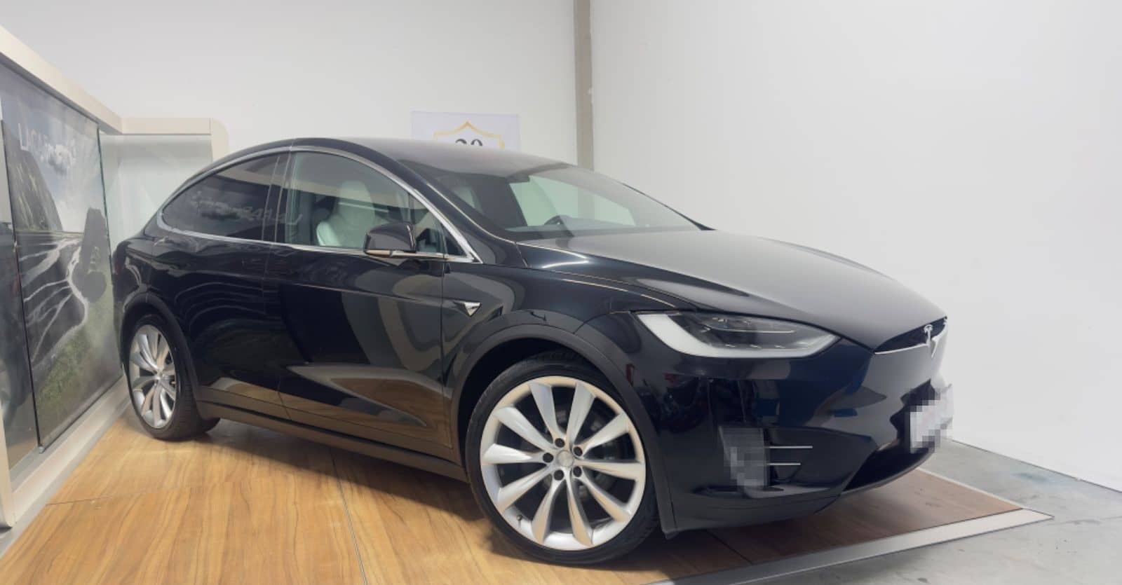 Tesla Model X Performance Dual Allradantrieb foto 2