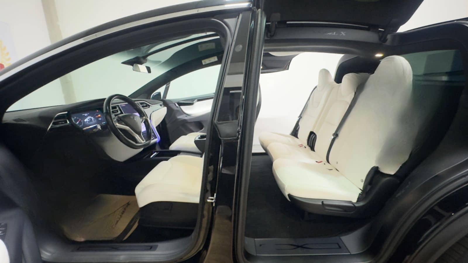 Tesla Model X Performance Dual Allradantrieb foto 8