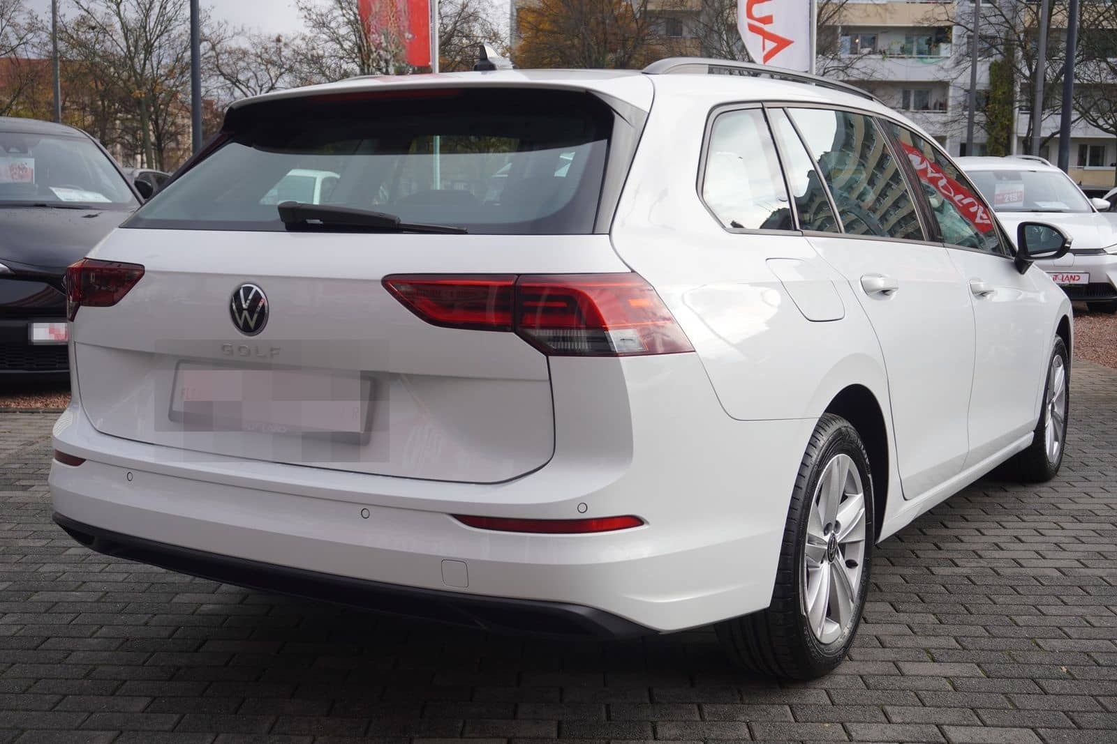 Volkswagen Golf VIII Variant 2.0 TDI Life LED Navi ACC DAB foto 6