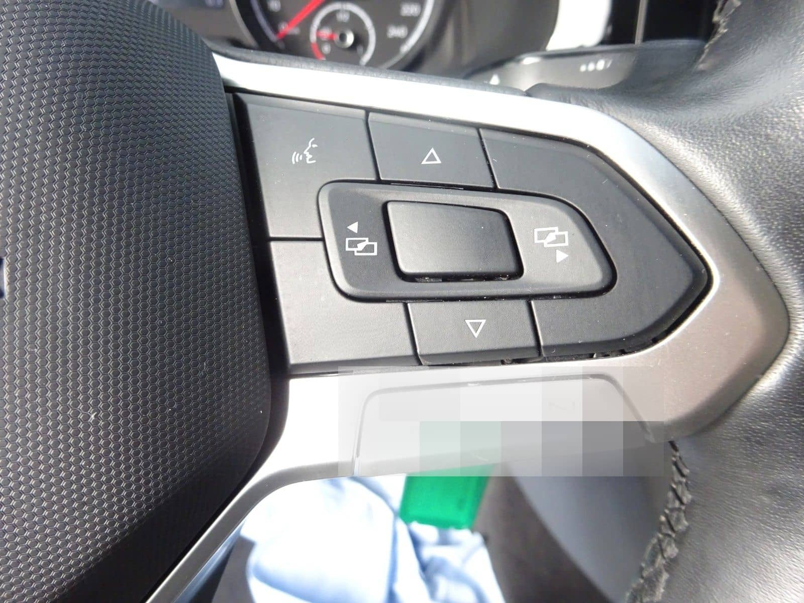 Volkswagen T6.1 Multivan 150PS DSG KR Navi Tempomat 7-Sitze foto 25