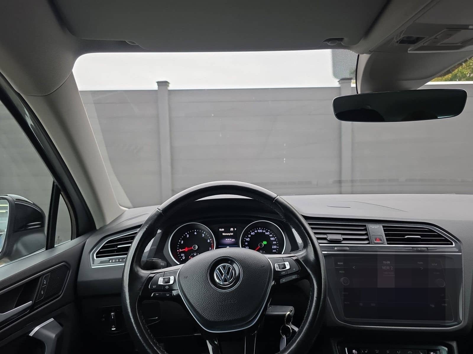 Volkswagen Tiguan IQ.DRIVE DSG foto 16