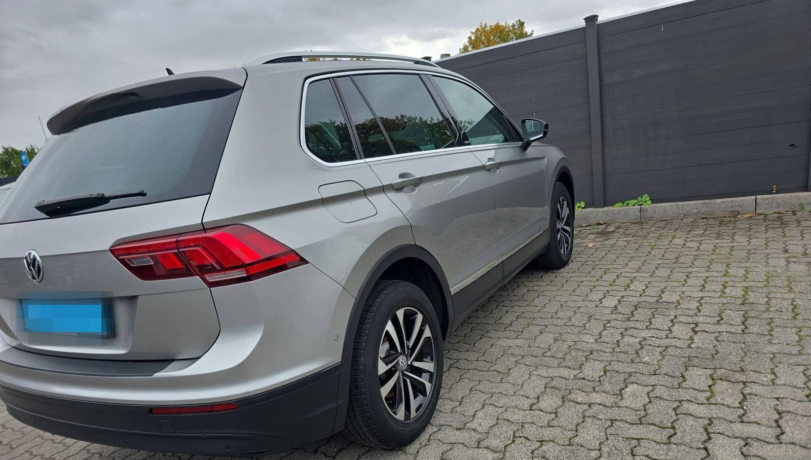 Volkswagen Tiguan IQ.DRIVE DSG foto 18