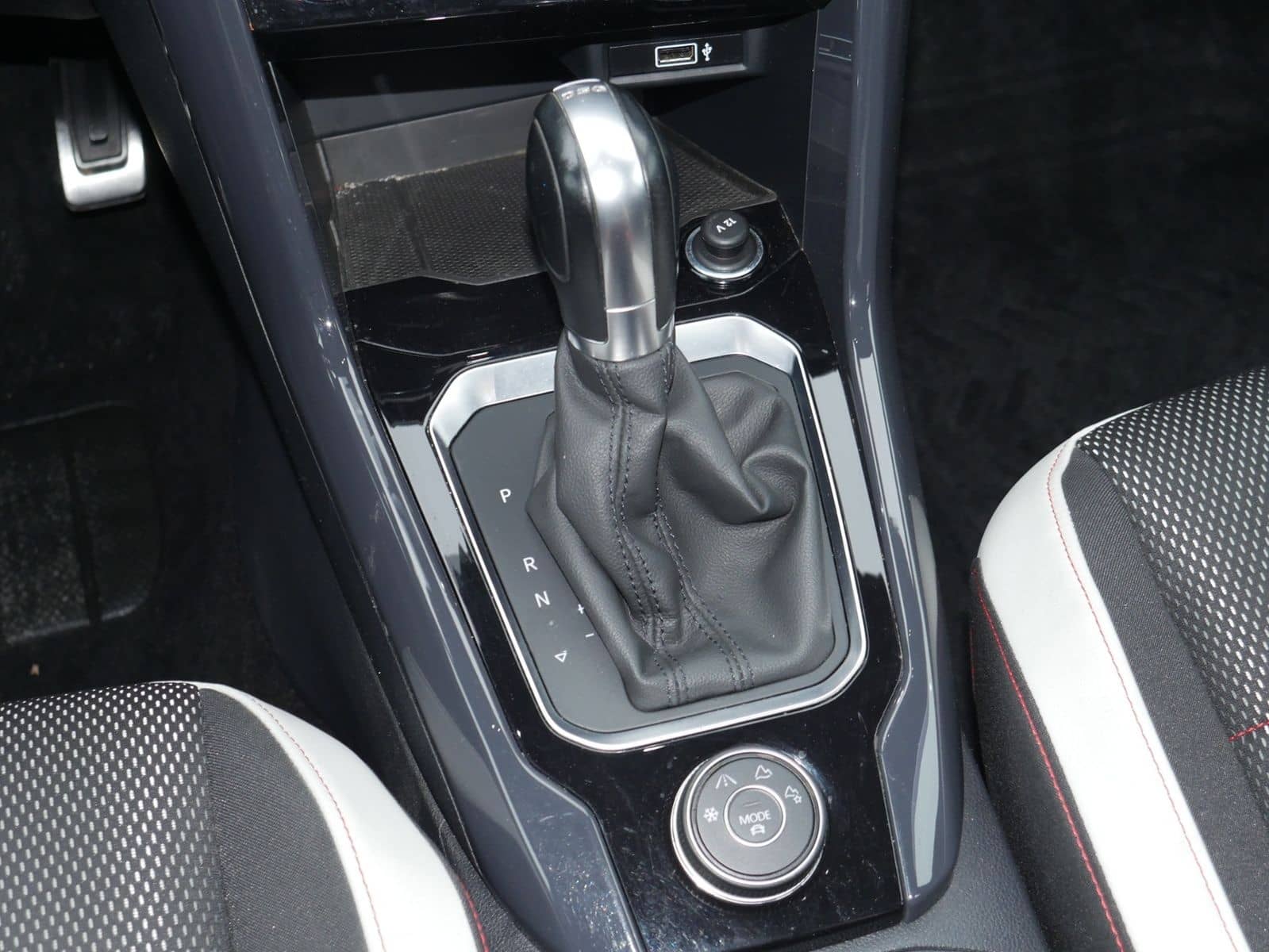 Volkswagen T-Roc 2.0 TSI Sport 4M DSG ACC NAVI SITZHZG RFK foto 8