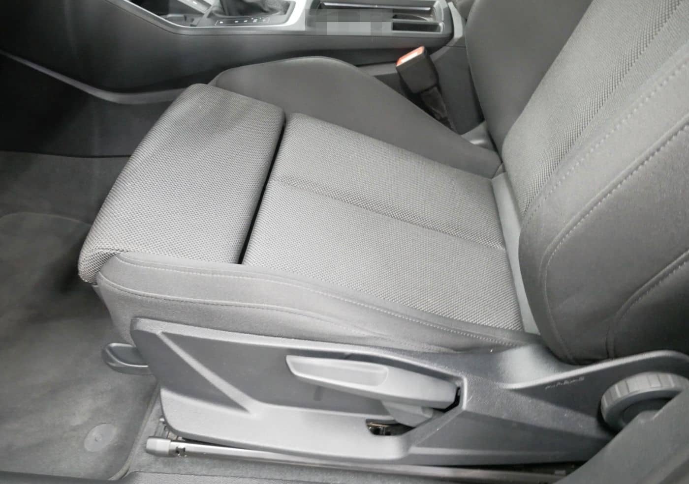 Audi Q3 35 TFSI S tro. advanced LED AHK virt. Cock. foto 16