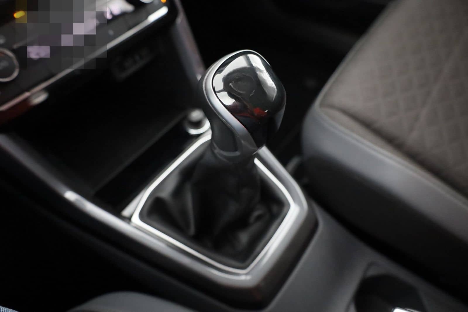 Volkswagen T-Cross 1.0 TSI Style LED Navi ACC Totwinkel DAB foto 14