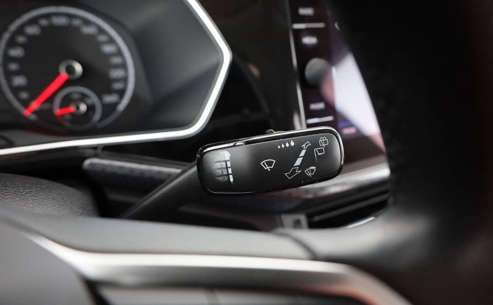 Volkswagen T-Cross 1.0 TSI Style LED Navi ACC Totwinkel DAB foto 20