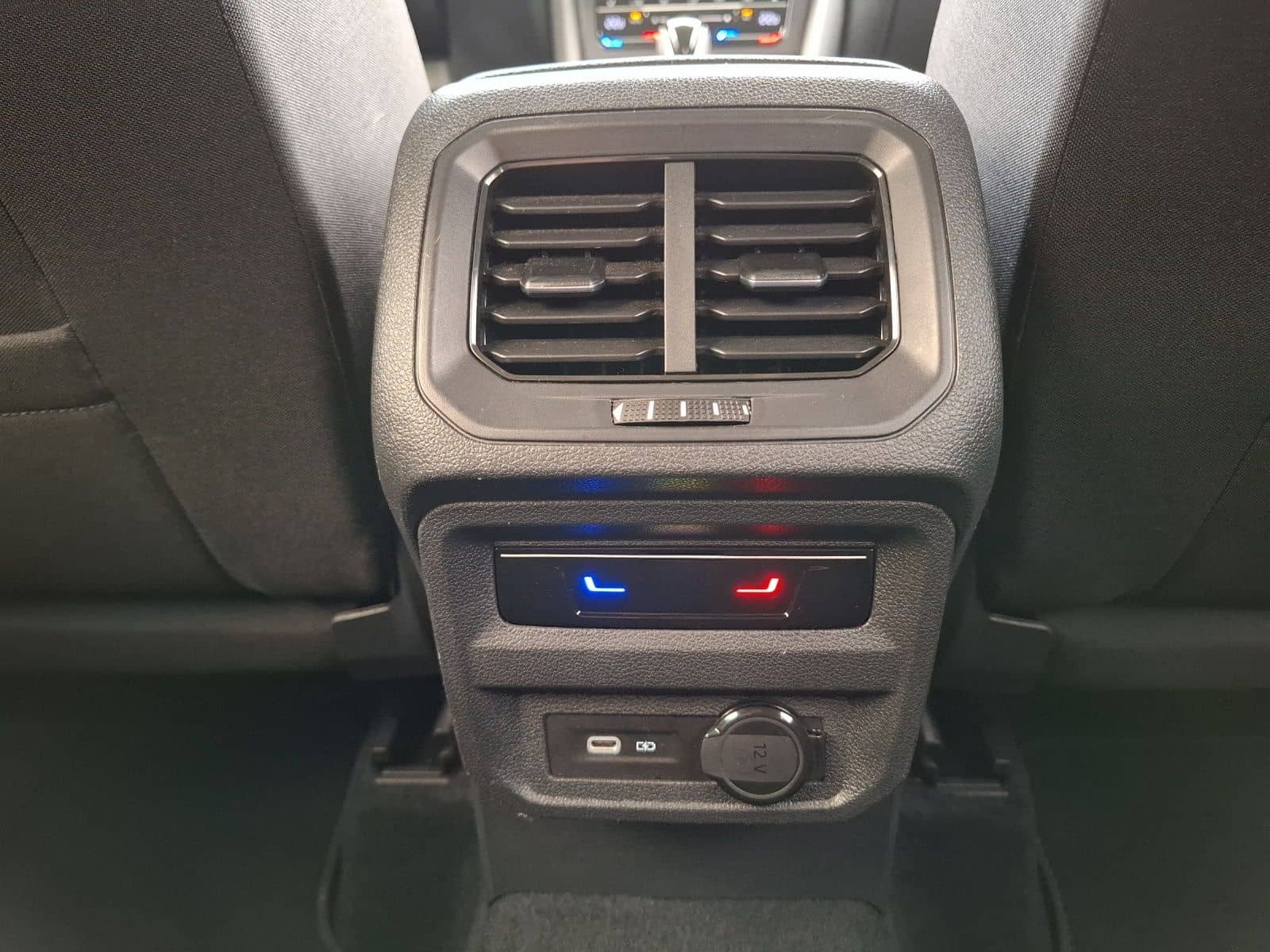 Volkswagen Tiguan Allspace TSI Elegance DSG 4M Matrix Navi  foto 23