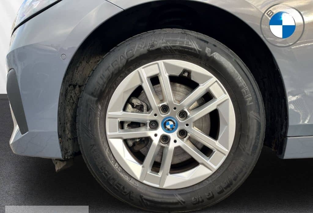 BMW 225 Active Tourer e xDrive PDC Keyless Entry SHZ foto 7