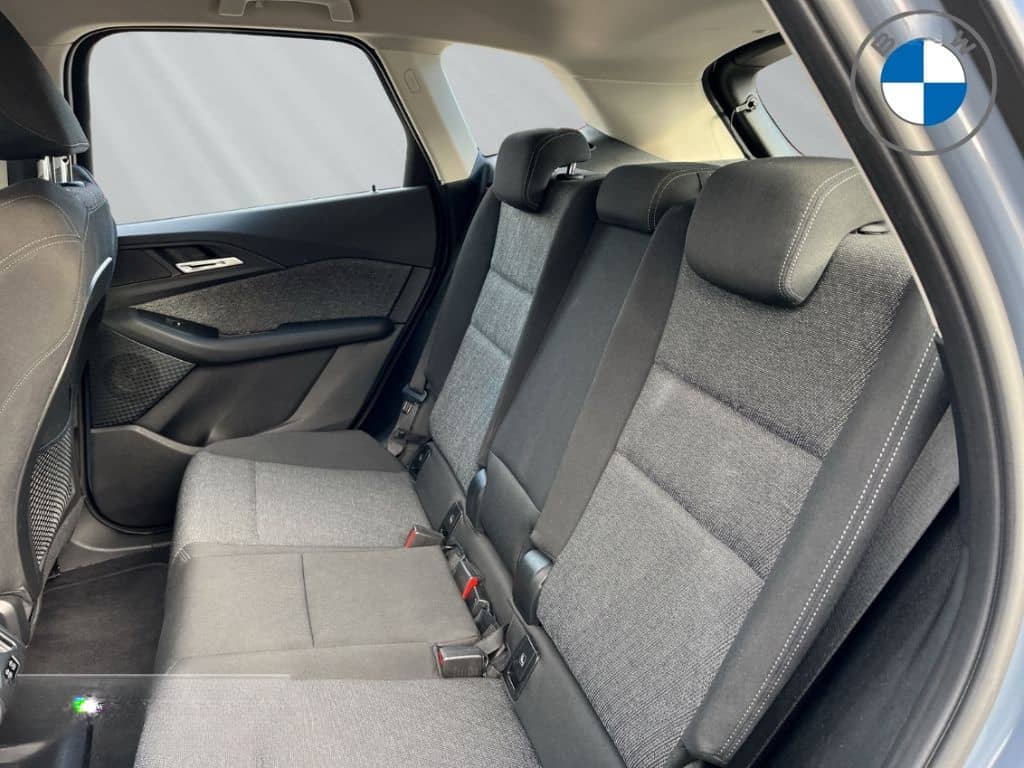 BMW 225 Active Tourer e xDrive PDC Keyless Entry SHZ foto 9