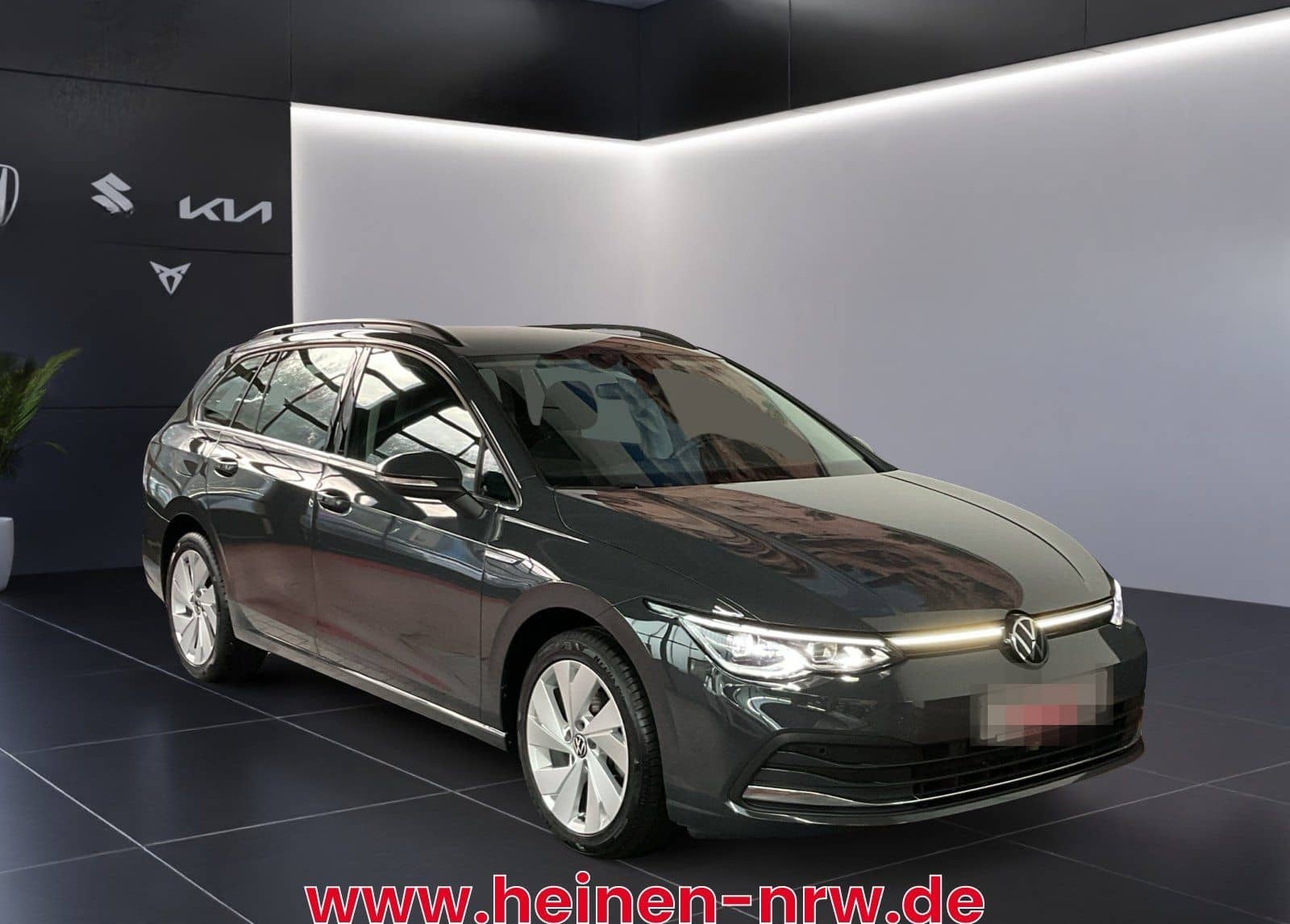 Volkswagen Golf VIII Variant 1.5 TSI Style LED+NAVI+ACC foto 2