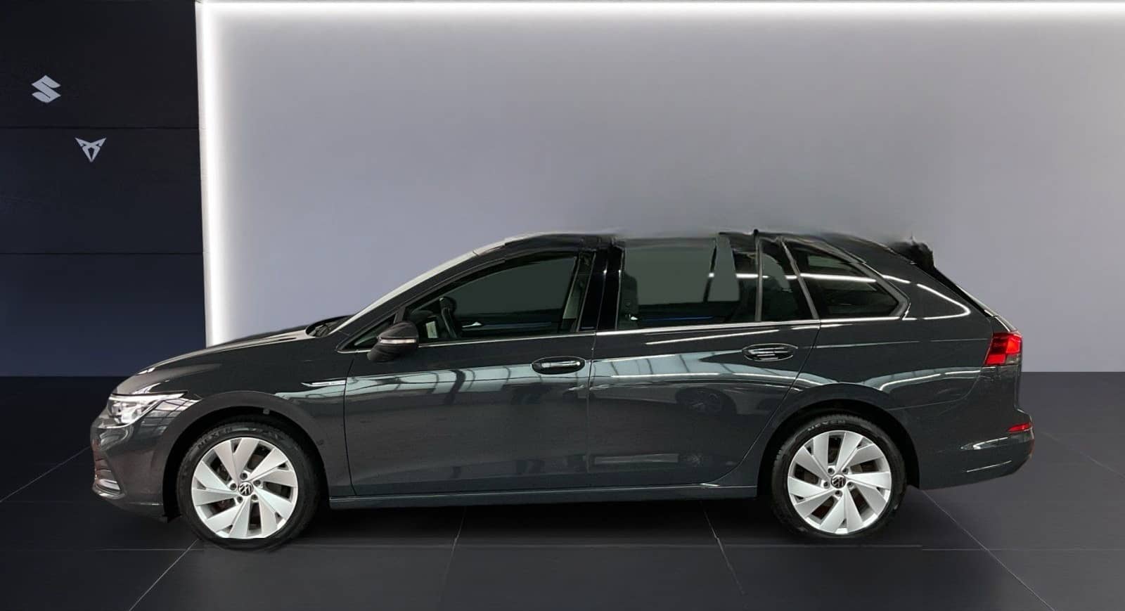 Volkswagen Golf VIII Variant 1.5 TSI Style LED+NAVI+ACC foto 3