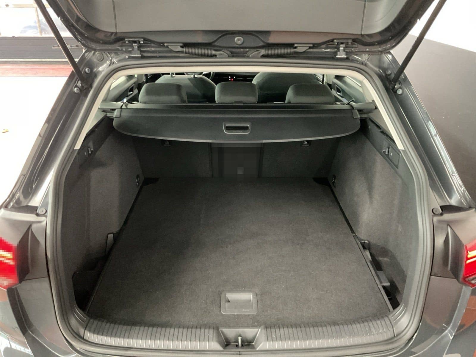 Volkswagen Golf VIII Variant 1.5 TSI Style LED+NAVI+ACC foto 9