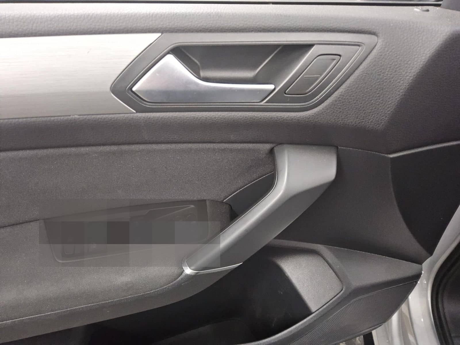 Volkswagen Touran 2.0 TDI Comf. Navi Pano RFK PDC Shz foto 9