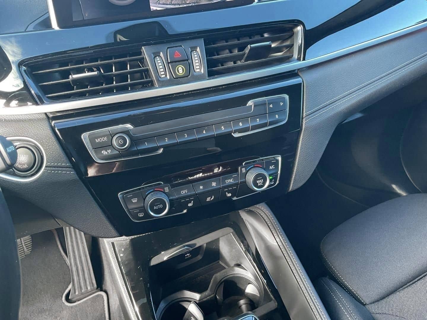 BMW X2 sDrive18i Aut Navi LED Klimaaut SHZ Allwetter foto 12