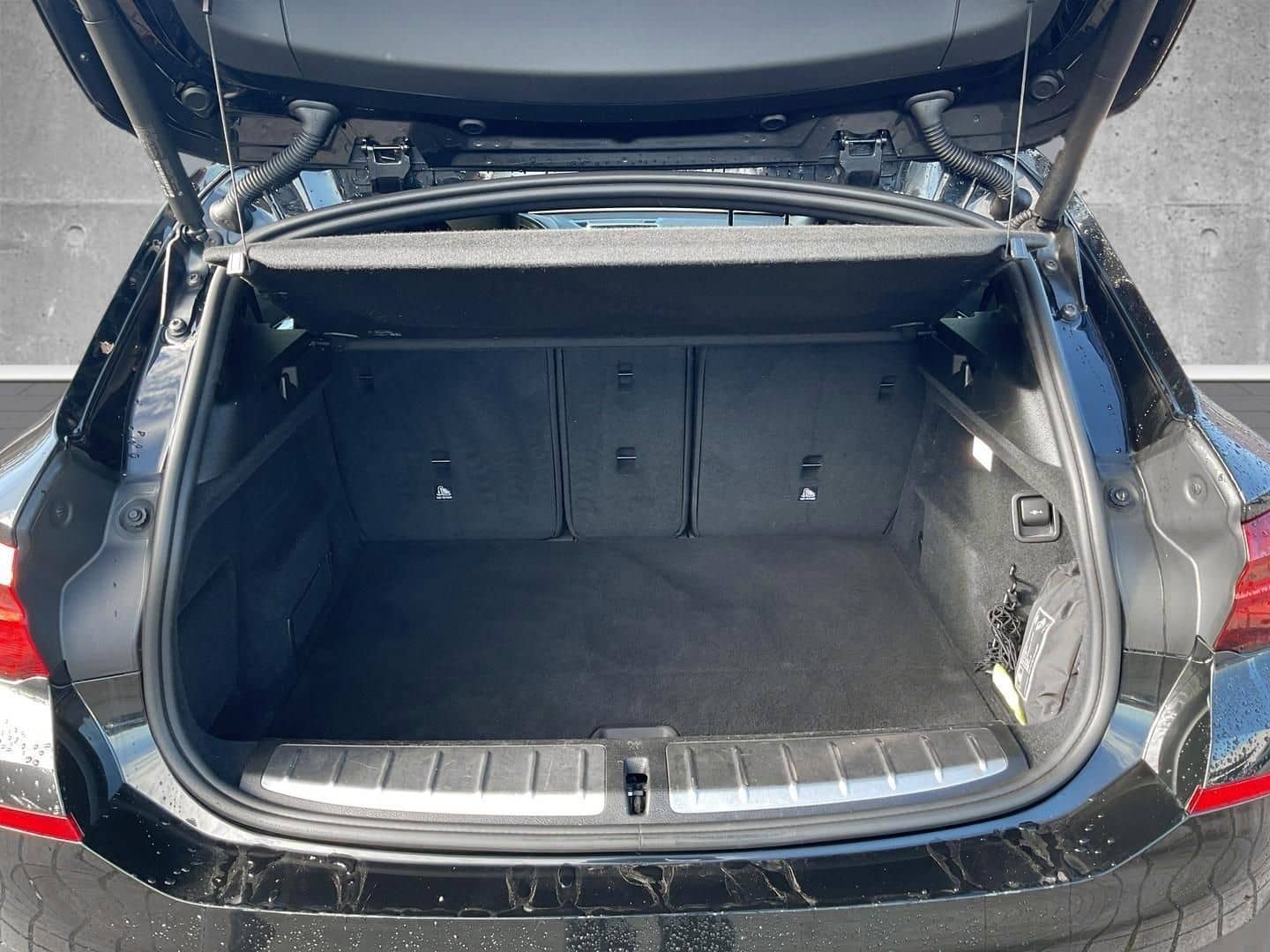 BMW X2 sDrive18i Aut Navi LED Klimaaut SHZ Allwetter foto 14