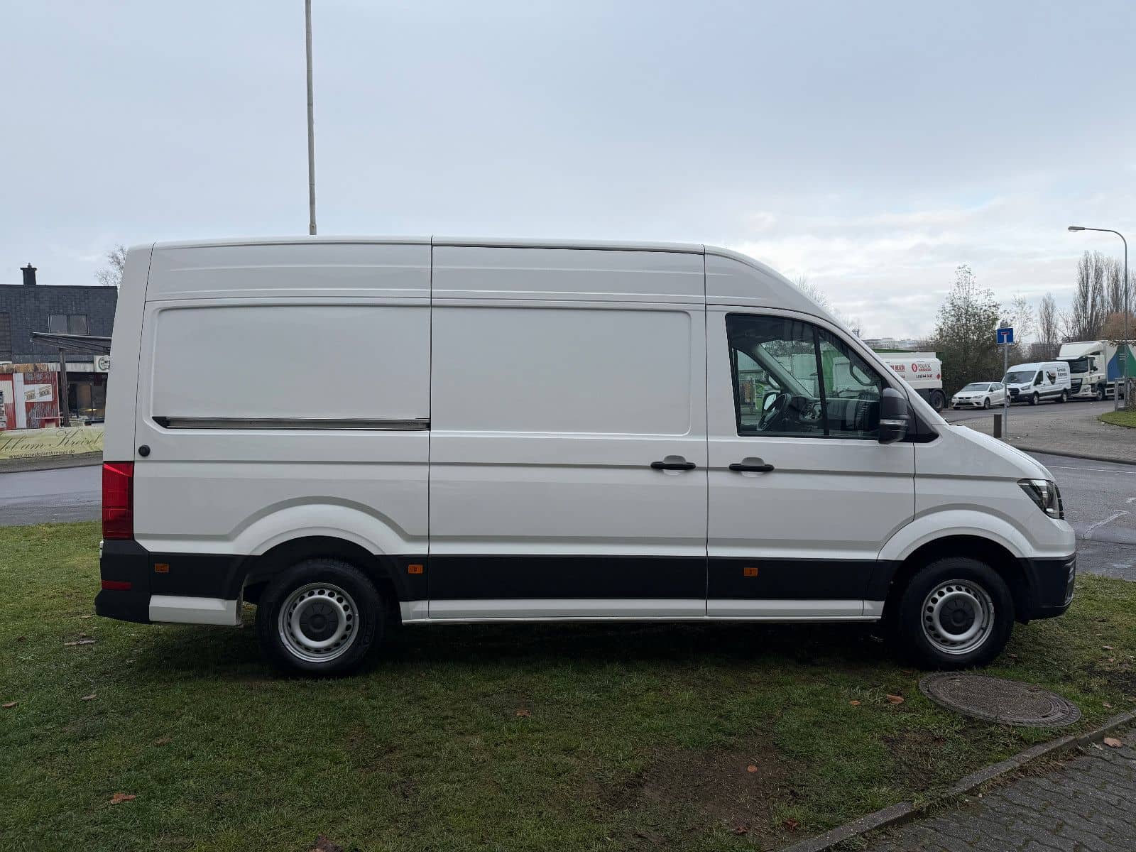 Volkswagen Crafter Kasten Kasten 30 mittellang Trendline Ho foto 4