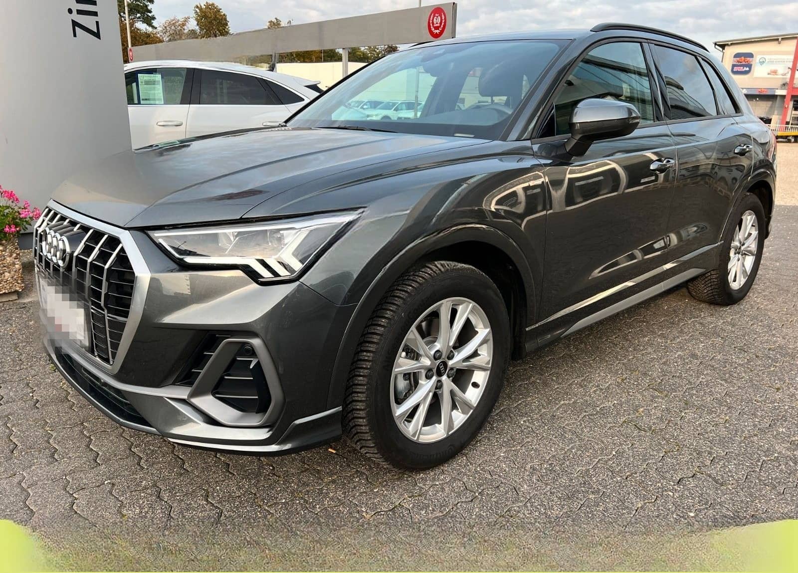 Audi Q3 S Line 2x S-LINE*KAM*LED*MMI*KeyLess*AHK V*18 foto 2