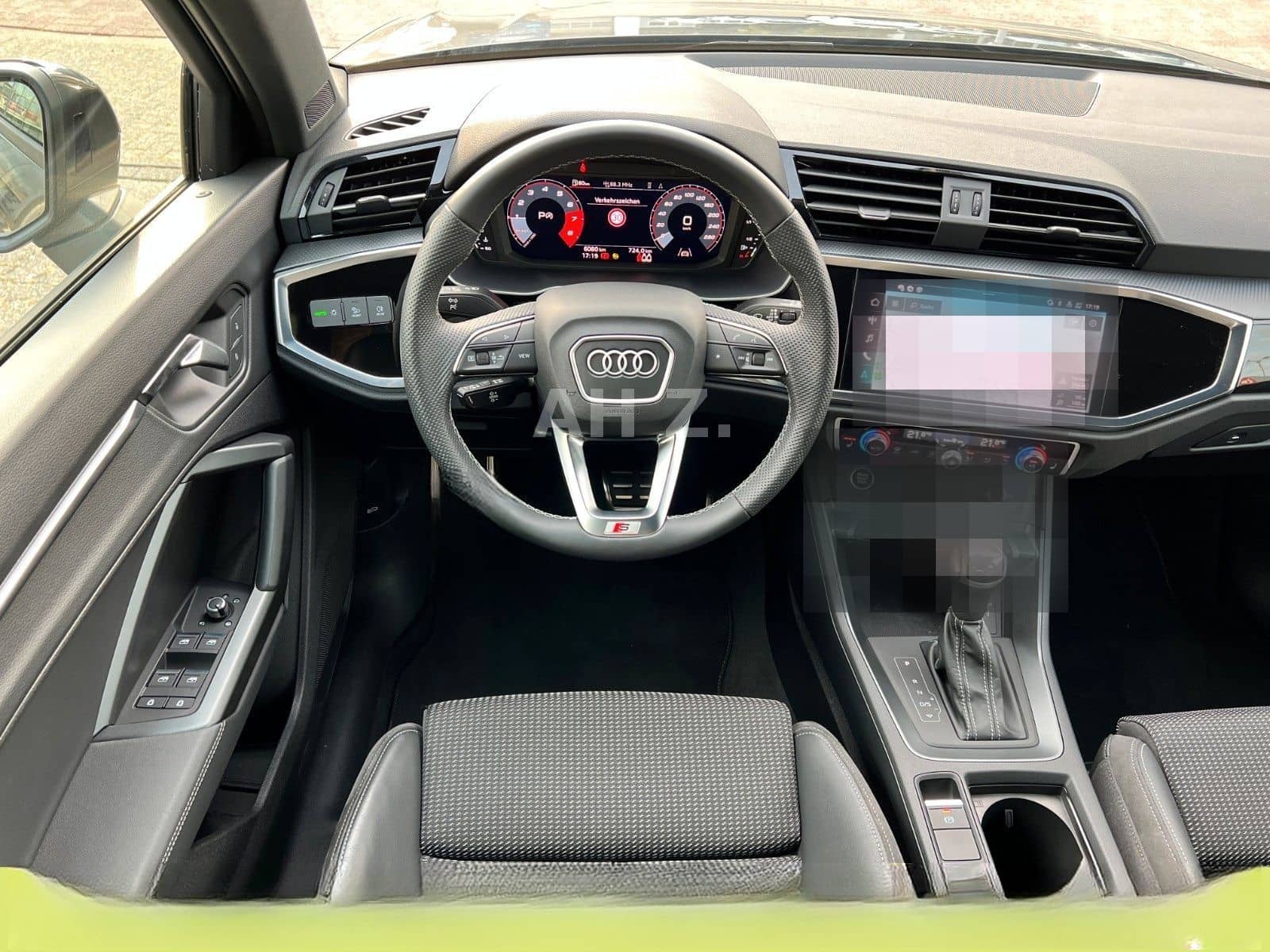 Audi Q3 S Line 2x S-LINE*KAM*LED*MMI*KeyLess*AHK V*18 foto 15