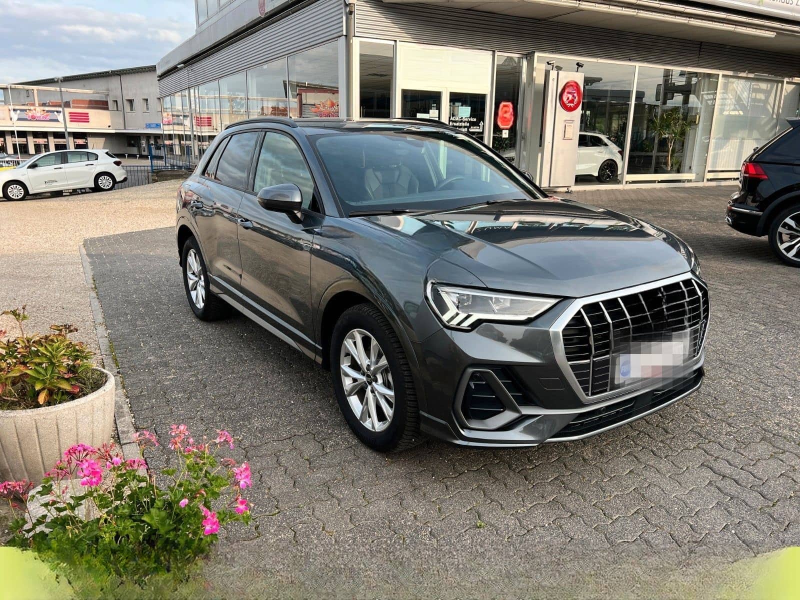 Audi Q3 S Line 2x S-LINE*KAM*LED*MMI*KeyLess*AHK V*18 foto 5