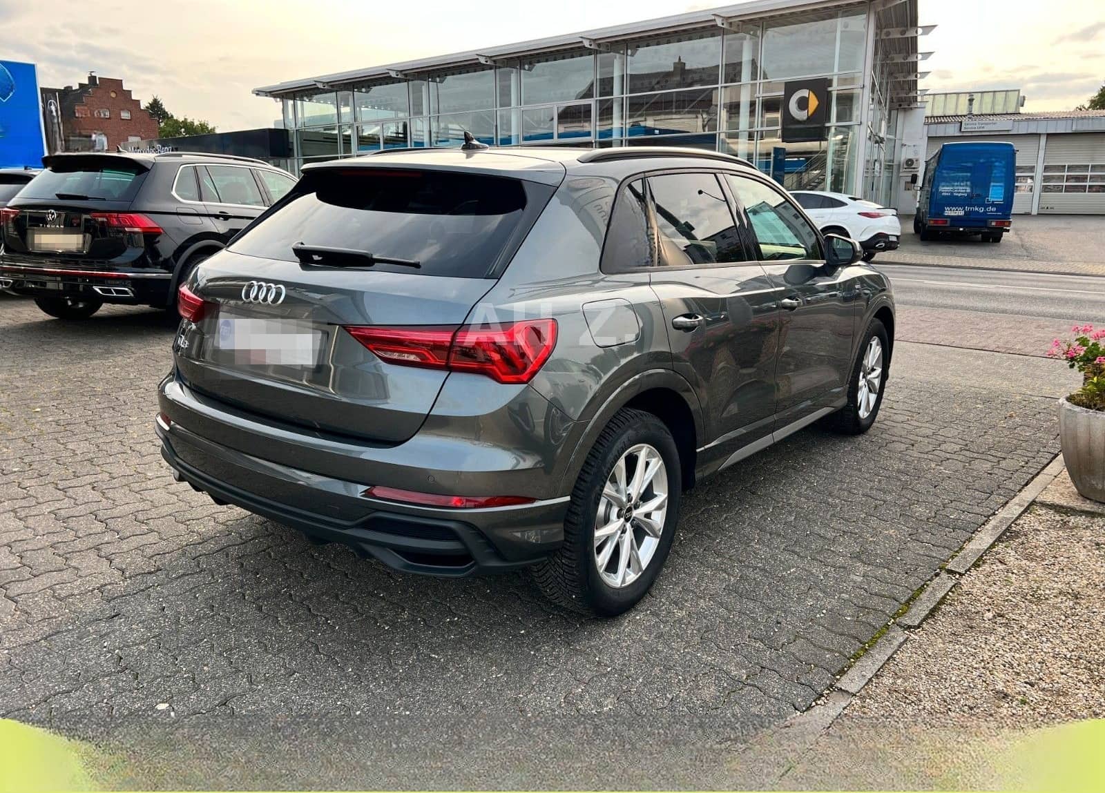 Audi Q3 S Line 2x S-LINE*KAM*LED*MMI*KeyLess*AHK V*18 foto 8