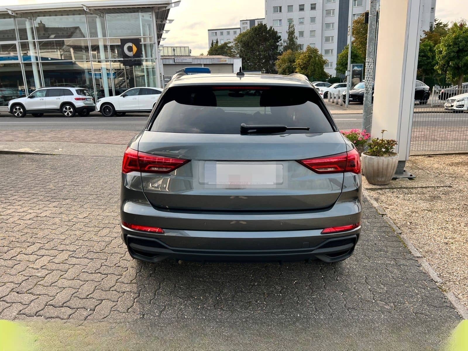 Audi Q3 S Line 2x S-LINE*KAM*LED*MMI*KeyLess*AHK V*18 foto 10