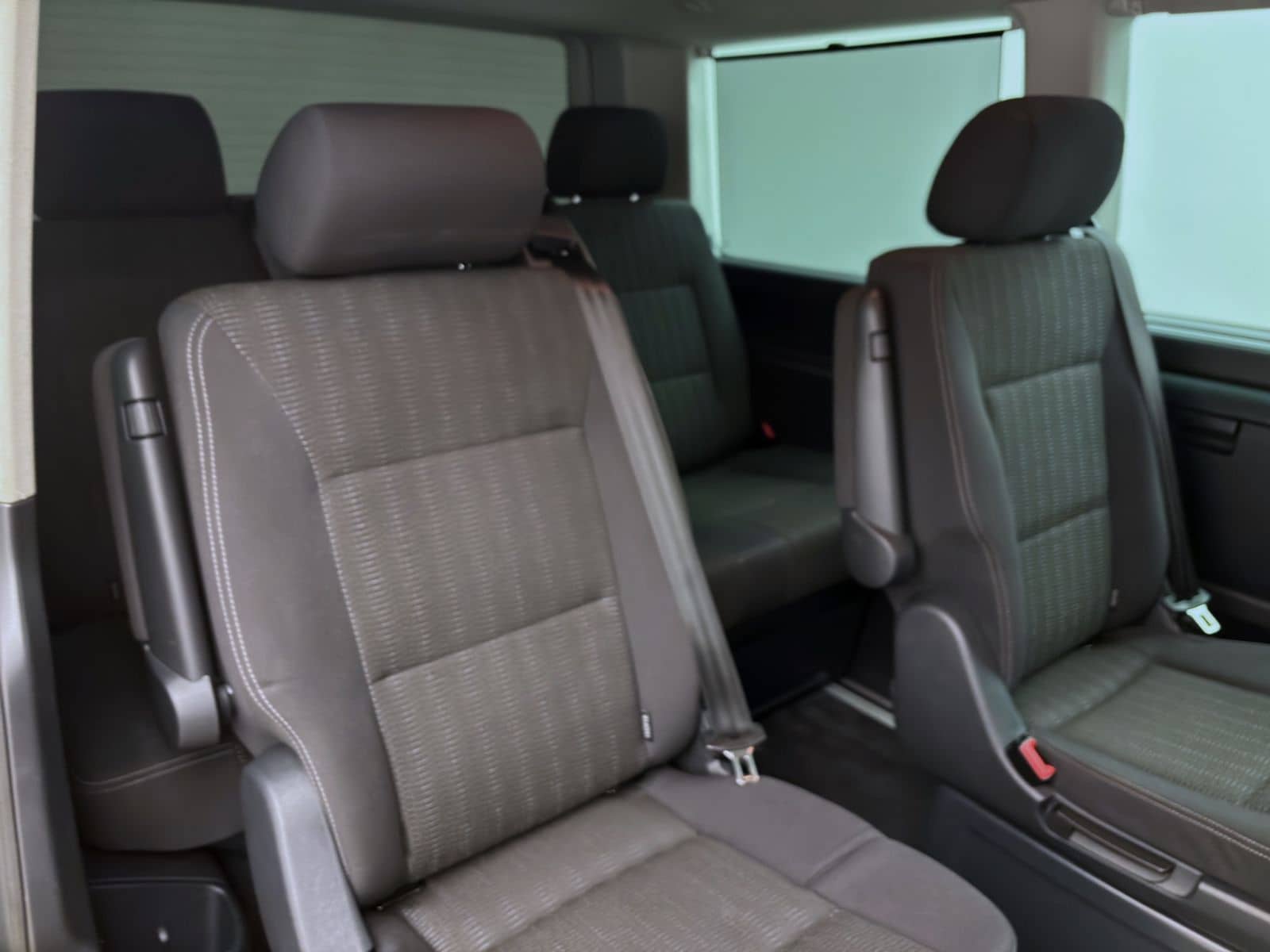 Volkswagen T6 Multivan 2.0 TDI DSG COMFORTLINE AHK ACC NAVI foto 17