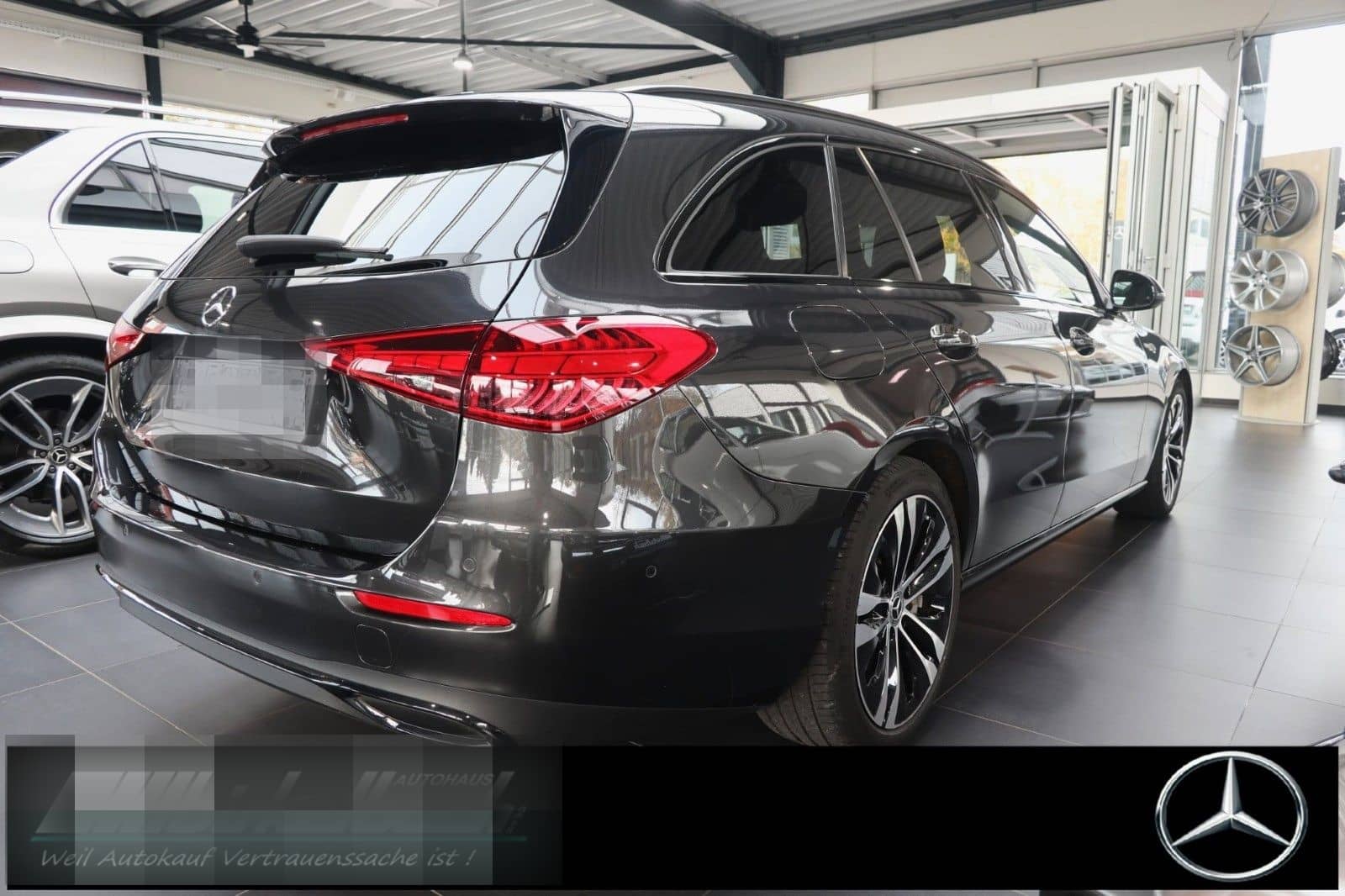 Mercedes-Benz C 300 T d Avantgarde Night LED TWA MBUX foto 4