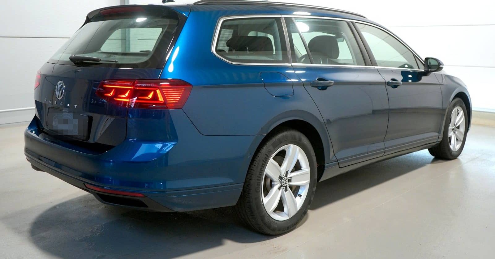 Volkswagen Passat 2.0 TDI Business *ACC*MATRIX*AHK*1.HAND foto 8