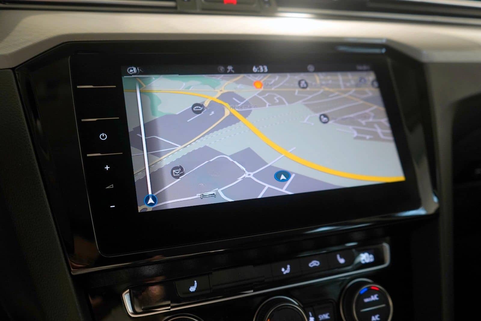 Volkswagen Passat 2.0 TDI Business *ACC*MATRIX*AHK*1.HAND foto 10