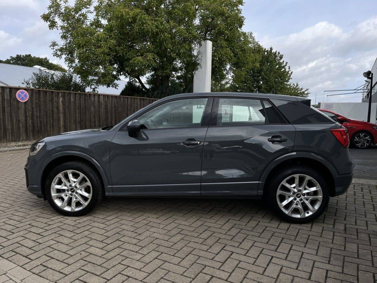 Audi Q2  35 TDI sport *AHK *SHZ foto 11