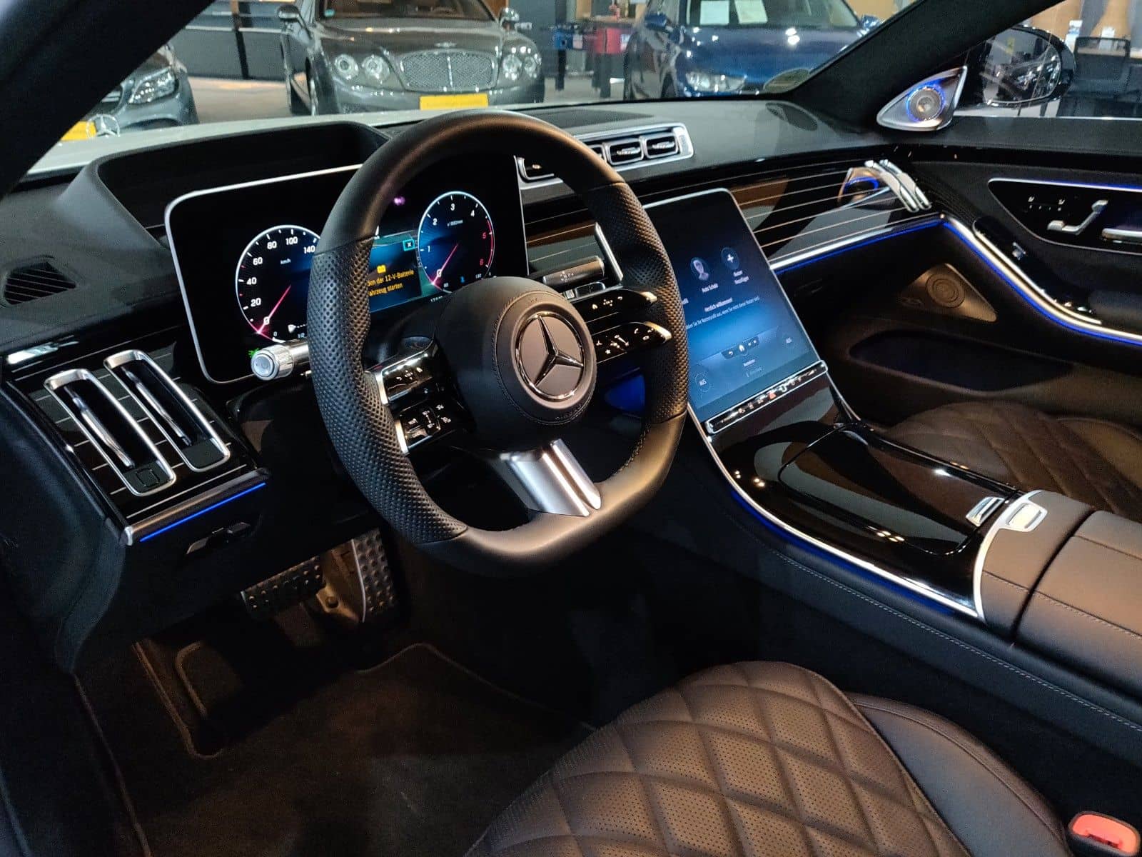 Mercedes-Benz S 400 d 4M AMG Night Pano 21" Digital 360° foto 14