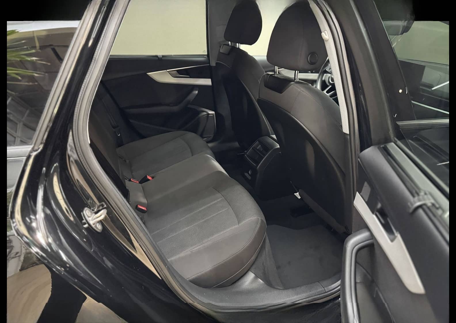 Audi A4 35 Avant 2.0 TFSI S-Tronic Navi/LED/PDC/SHZ foto 15