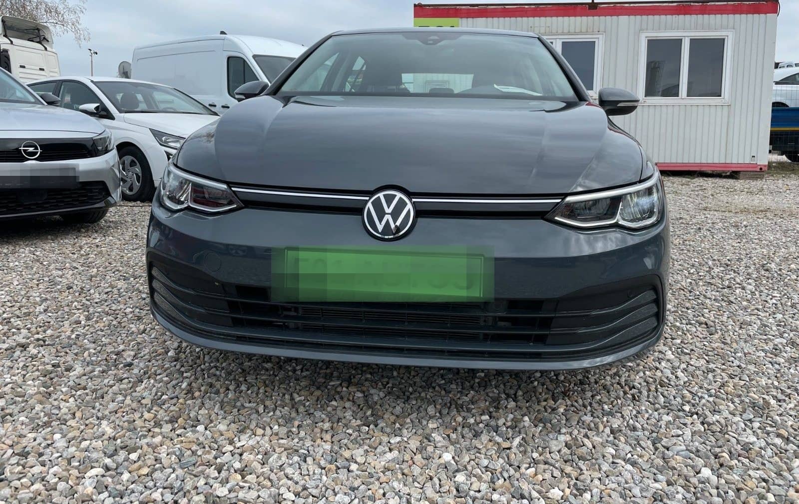 Volkswagen Golf VIII Lim. 1.5 eTSI LED PDC Ambiente foto 2
