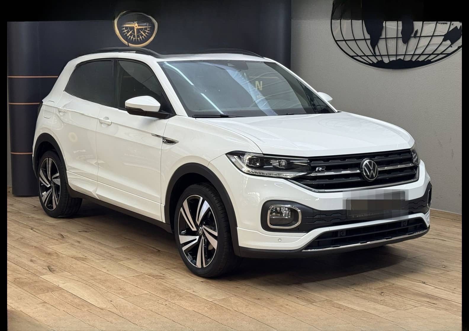 Volkswagen T-Cross R-Line 1.0 TSI DSG Teilleder/18/Navi/LED foto 2