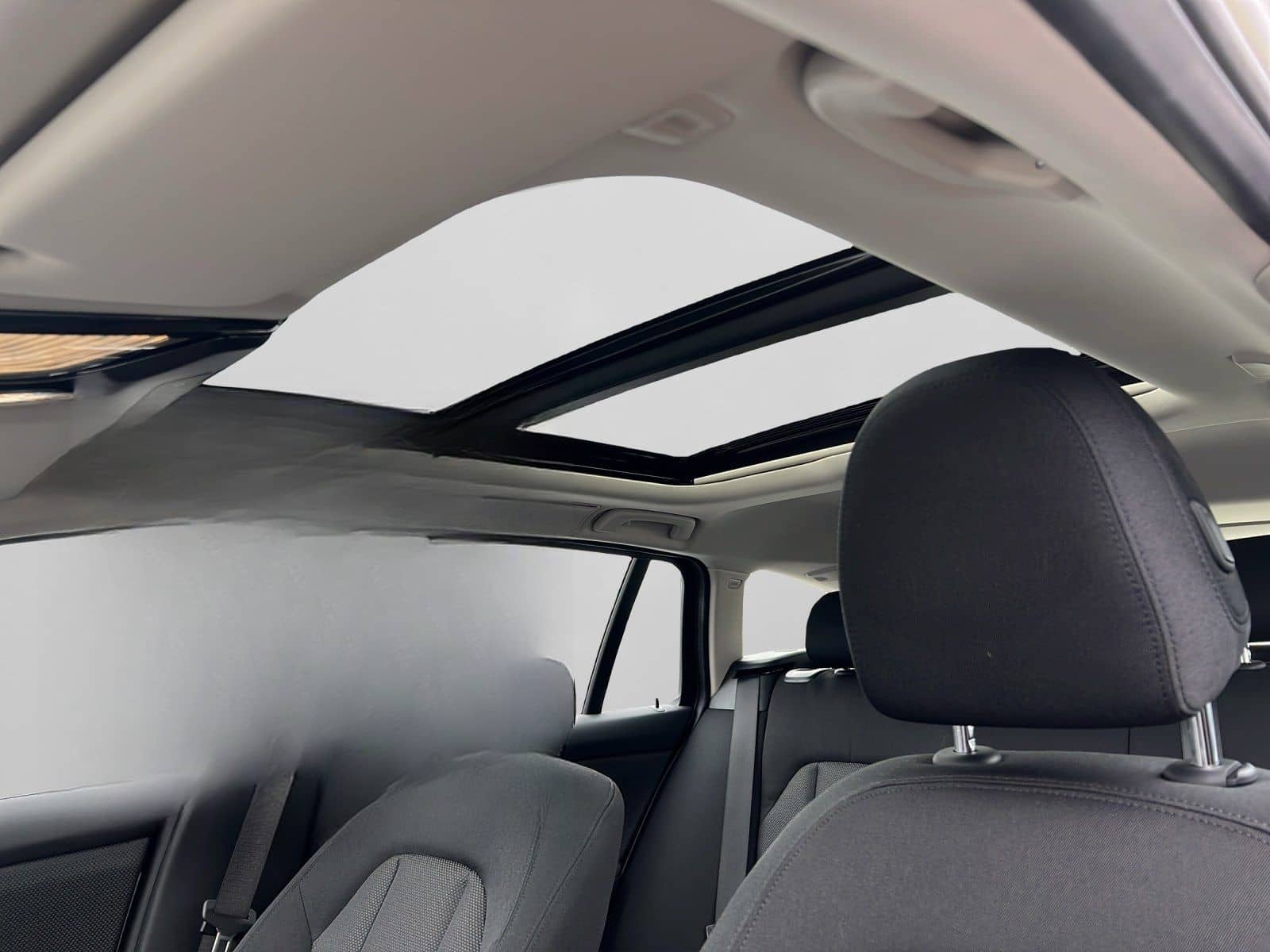 BMW 320i Touring HiFi Pano.Dach Driving Assist. Prof foto 11