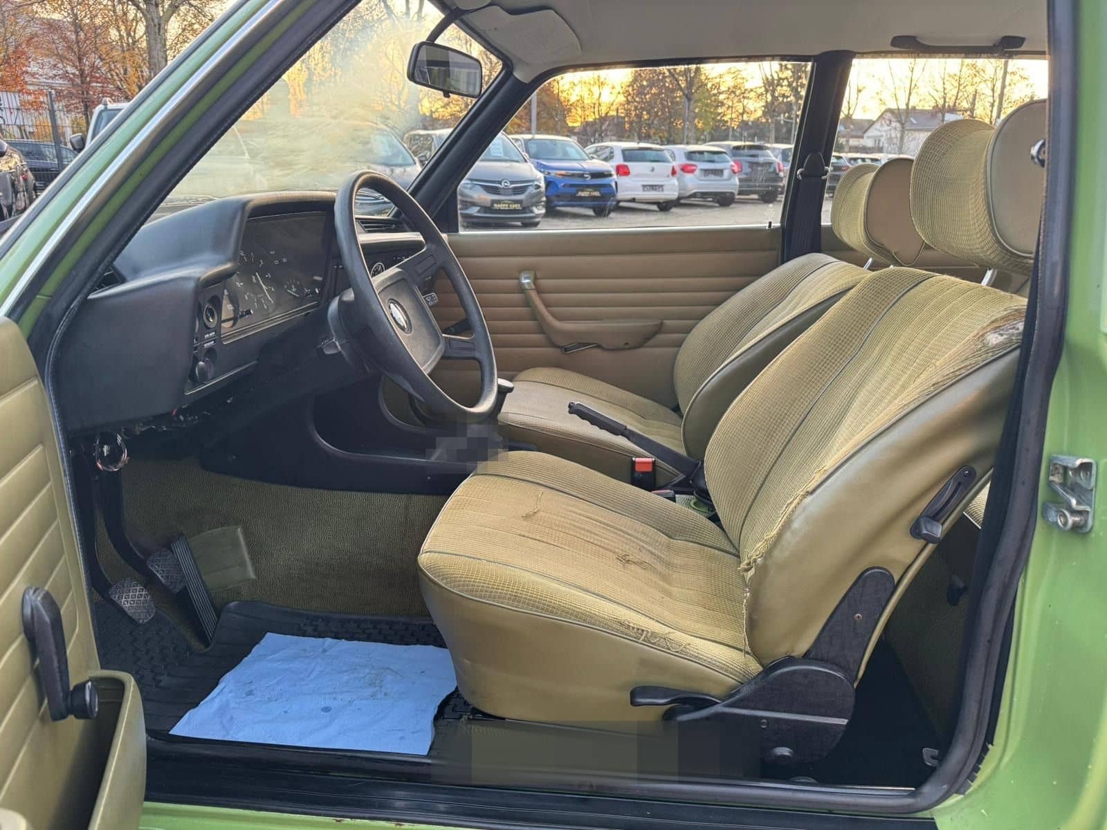 BMW 318 Coupe nur 44000km-Tüv Neu-Oldtimer-Rostfrei foto 13