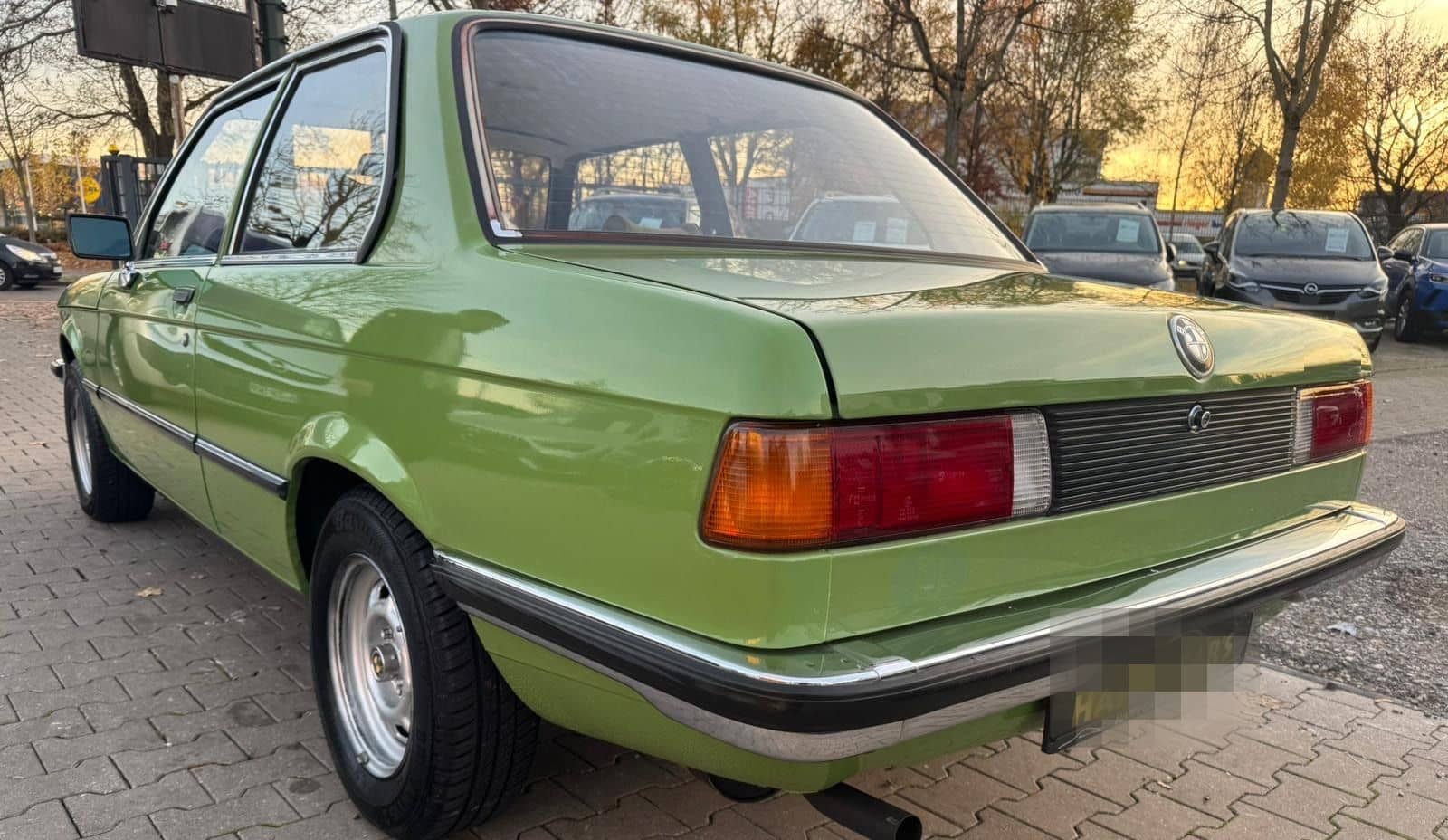 BMW 318 Coupe nur 44000km-Tüv Neu-Oldtimer-Rostfrei foto 7