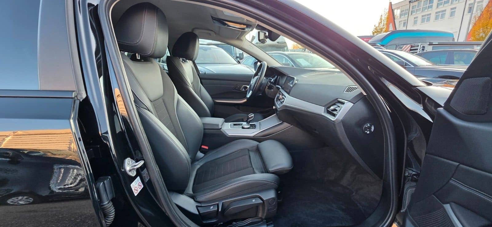 BMW 320d Sport/Navi/Cockpit/LED/Tempo/Leder/Carplay foto 11