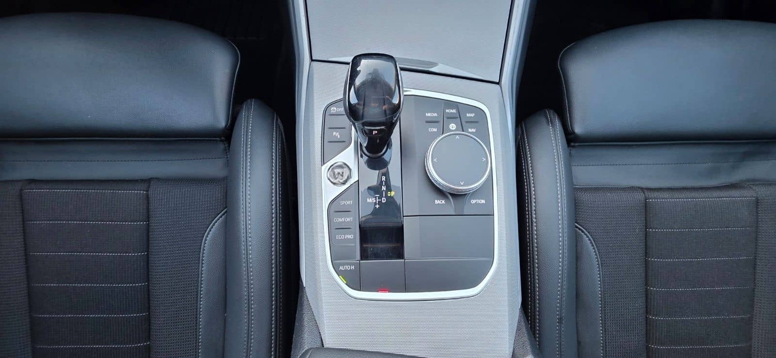 BMW 320d Sport/Navi/Cockpit/LED/Tempo/Leder/Carplay foto 12
