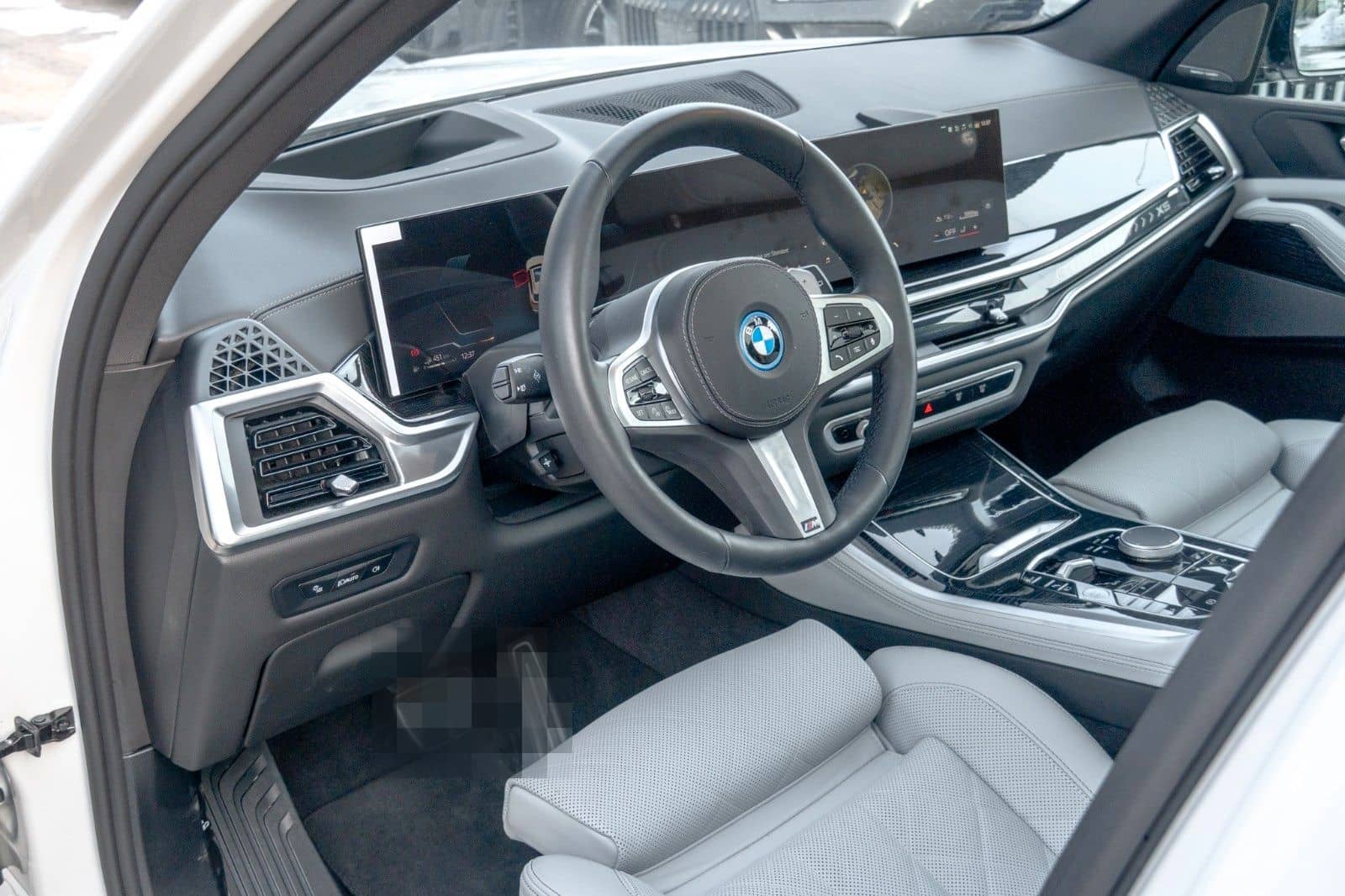 BMW X5 50e M SPORT.DR.ASS.PRO.PANO.LUFTF.360.22".AHK foto 12