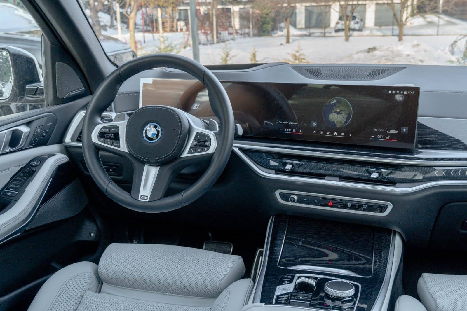 BMW X5 50e M SPORT.DR.ASS.PRO.PANO.LUFTF.360.22".AHK foto 15