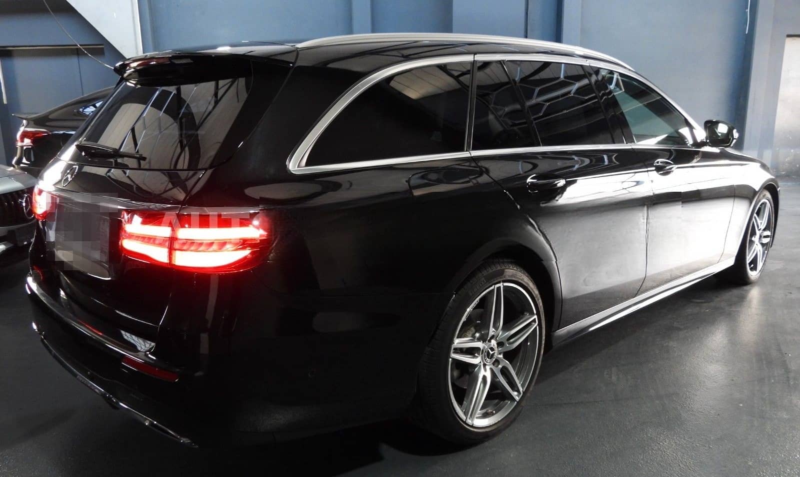 Mercedes-Benz E 220 D T AMG LINE/WIDESCREEN/MULTI/MEMORY/360°/ foto 4