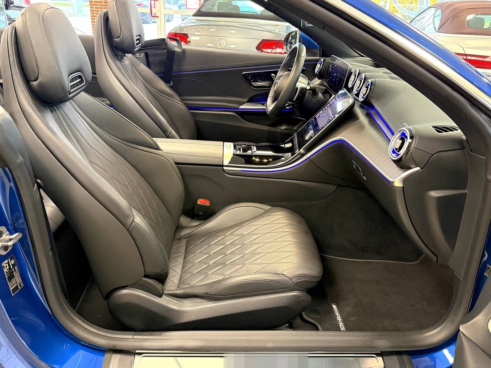 Mercedes-Benz CLE 300 Cabrio 4Matic AMG Line Premium Plus foto 12