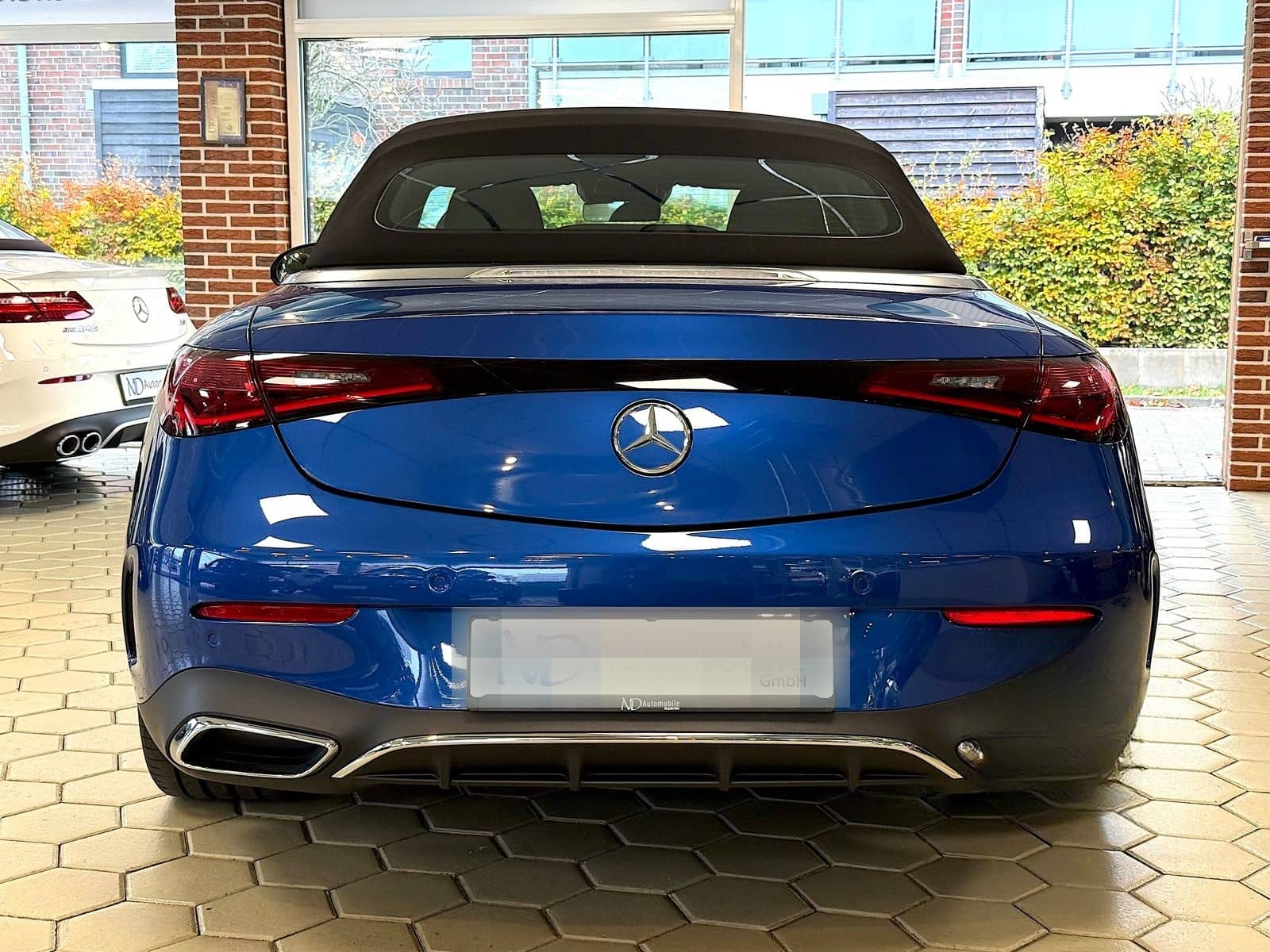 Mercedes-Benz CLE 300 Cabrio 4Matic AMG Line Premium Plus foto 6