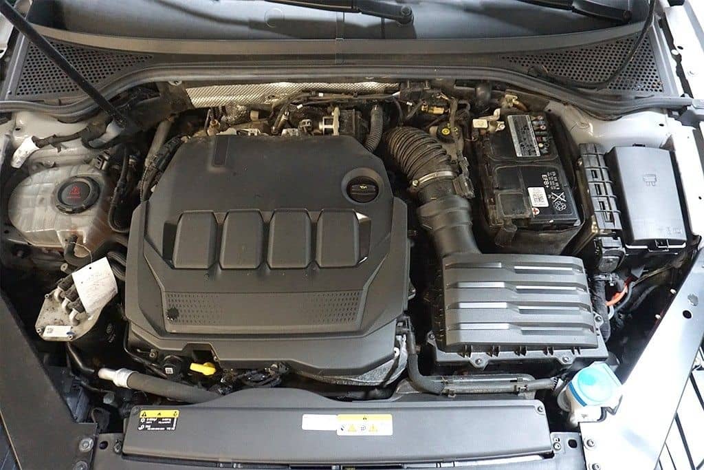 Volkswagen Passat 2.0TDI DSG R-Line Pano AHK LEDER NAVI LED foto 16