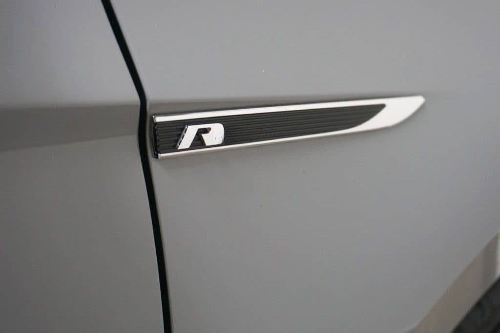 Volkswagen Passat 2.0TDI DSG R-Line Pano AHK LEDER NAVI LED foto 5